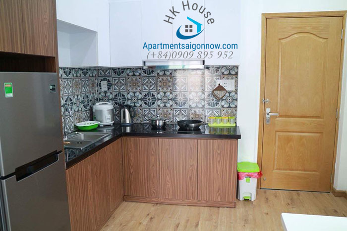 Serviced-apartment-on-Nguyen-Thien-Thuat-street-in-district-3-ID-319-studio-and-balcony-part-1