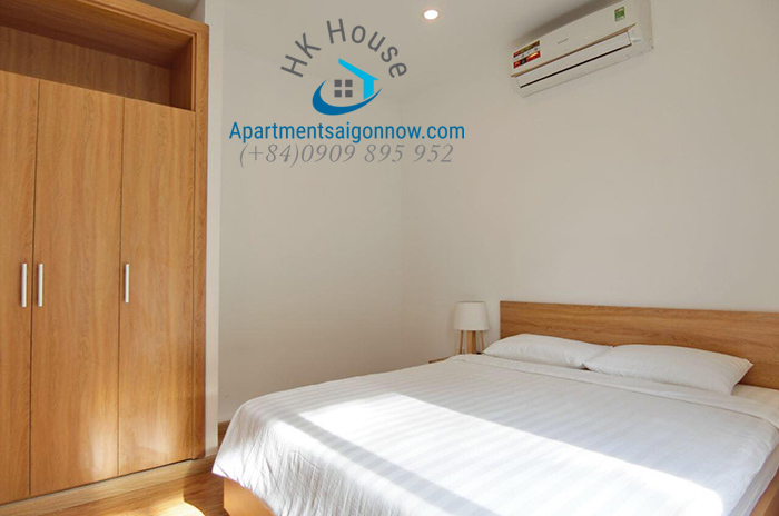 Serviced-apartment-on-Cuu-Long-street-in-Tan-Binh-district-ID-554-1-bedroom-with-small-balcony-part-1
