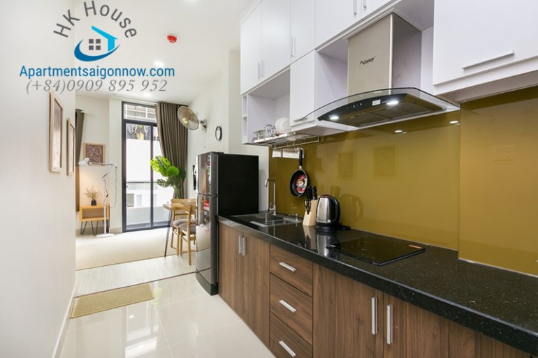 Serviced apartment on Nguyen Trai street in District 1 with studio and balcony ID 572 part 8