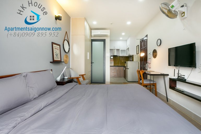 Serviced apartment on Nguyen Trai street in District 1 with studio and balcony ID 572 part 9