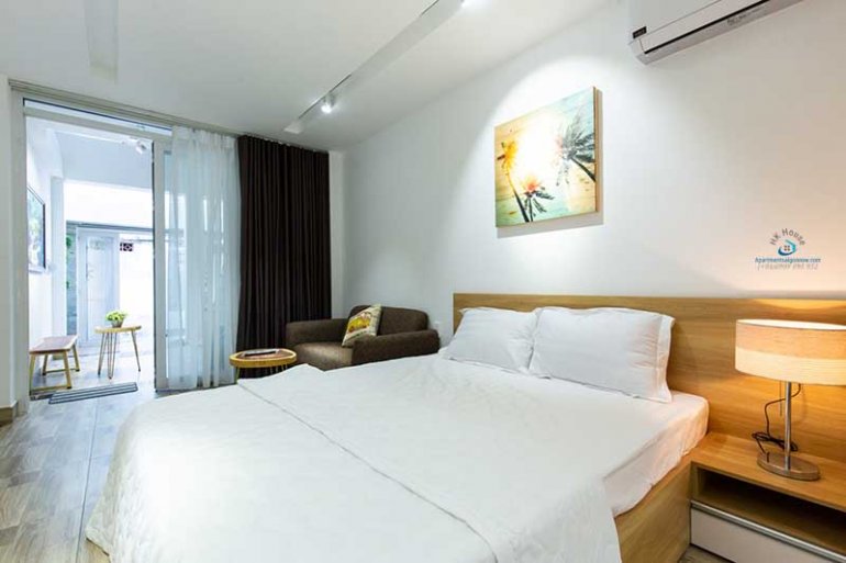Serviced apartment on Ho Hao Hon street in district 1 on the ground floor ID 519 part 1