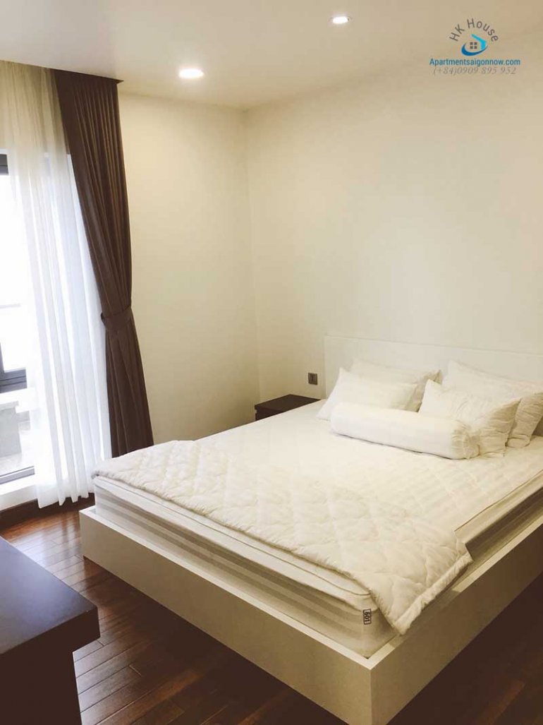Serviced apartment on Nguyen Van Troi street in Phu Nhuan district with Penthouse ID 338 part 2