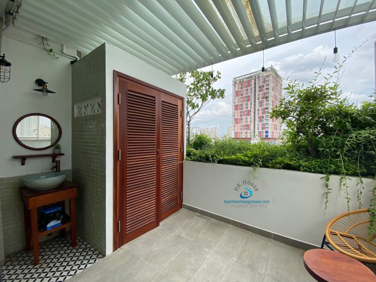 the apartment with the cheap price and the unique design in Binh Thanh district ID680.2 11